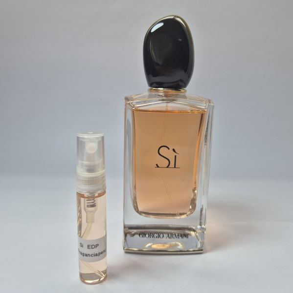 Si de Giorgio Armani