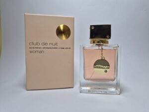 Club de Nuit Woman 03